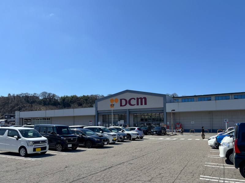 DCM 金沢田上店