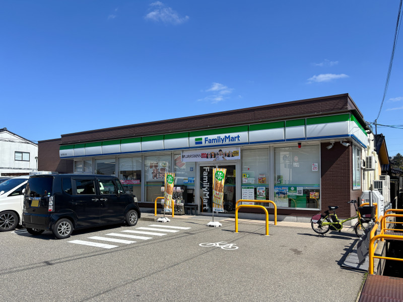 ファミリーマート 金沢菊川店